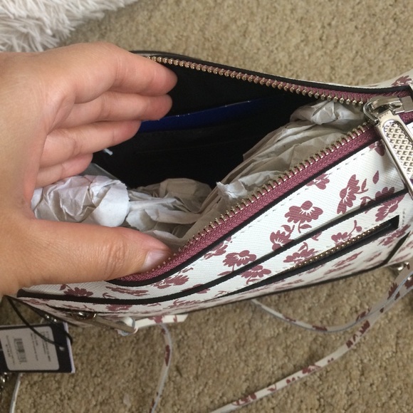 πHPπ Rebecca Minkoff floral mini crossbody - Picture 6 of 8